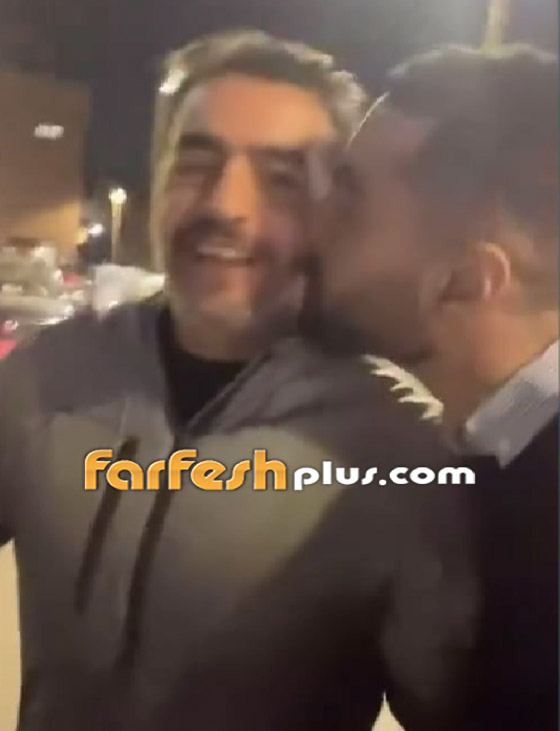 معجب يفاجئ الفنان هاني سلامة بطلب غريب: هات بوسة!! صورة رقم 2
