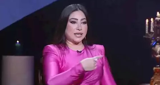 المطربة الشعبية بوسي: طليقي أجبرني على اللبس الفاضح.. ولم أجد رجلاً (أرجل مني) لأتزوجه! صورة رقم 7