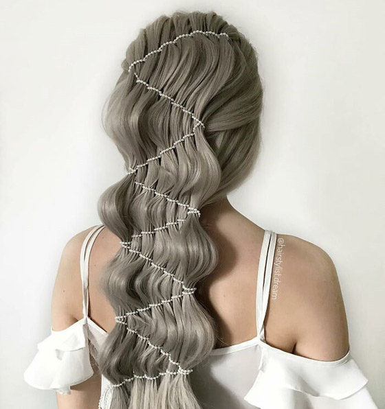 صور: ألمانية تترك وظيفتها وتبهر السوشيال ميديا بتصاميم شعر مذهلة صورة رقم 6 صور: ألمانية تترك وظيفتها وتبهر السوشيال ميديا بتصاميم شعر مذهلة صورة رقم 6