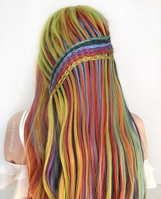 صور: ألمانية تترك وظيفتها وتبهر السوشيال ميديا بتصاميم شعر مذهلة صورة رقم 17 صور: ألمانية تترك وظيفتها وتبهر السوشيال ميديا بتصاميم شعر مذهلة صورة رقم 17