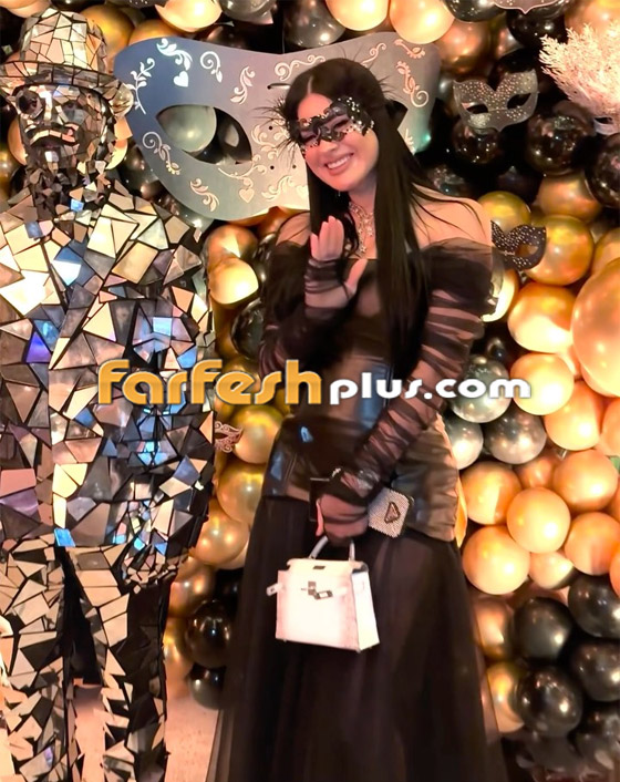 نسرين إمام تحتفل بعيد ميلادها مع نجوم الفن منهم عمرو دياب نيكول سابا وليلى علوي صورة رقم 1