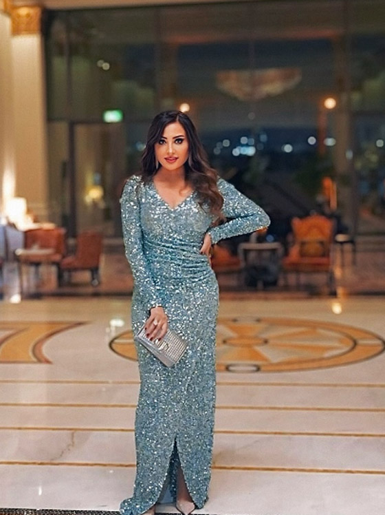 لطيفة التونسية تتعثر على المسرح مما كشفها وأحرجها: هل تغني بلاي باك؟ صورة رقم 8