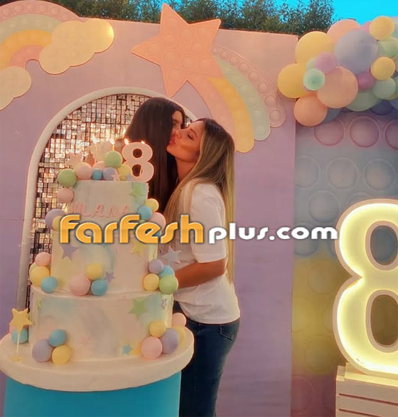 صور أنجيلا بشارة طليقة وائل كفوري ومع ابنتيها تكشف رشاقتها اللافتة صورة رقم 2