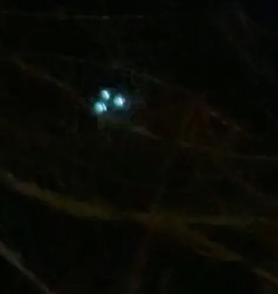 أجسام طائرة مجهولة بسماء أمريكا.. غموض الظاهرة يتصاعد مع استمرار التحقيقات صورة رقم 1 أجسام طائرة مجهولة بسماء أمريكا.. غموض الظاهرة يتصاعد مع استمرار التحقيقات صورة رقم 1