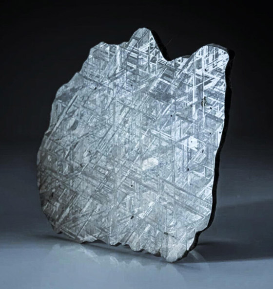 صور: نحت ساعة من نيزك ضرب الأرض منذ مليون عام صورة رقم 5