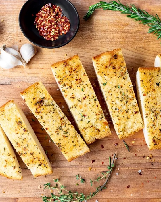 إليكم وصفة خبز الزعتر المقرمش اللذيذ صورة رقم 9