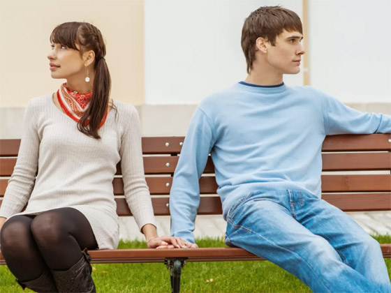 تحاول السيطرة على مشاعرها.. 3 أبراج تخاف من الحب صورة رقم 3 تحاول السيطرة على مشاعرها.. 3 أبراج تخاف من الحب صورة رقم 3