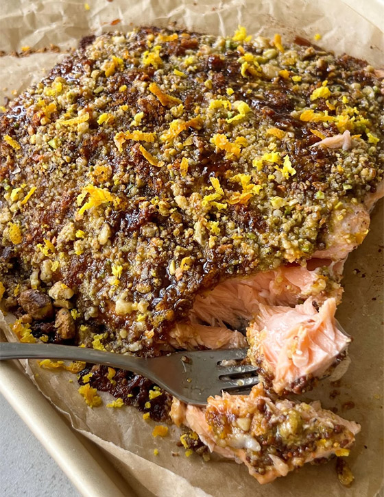 إليكم وصفة سمك السلمون المحشو بالحمضيات.. جديرة بالأعياد صورة رقم 5