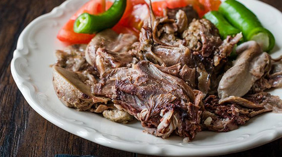 بالصور: تعرفوا إلى أغرب 10 مأكولات حول العالم صورة رقم 2