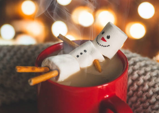 وصفة مشروب رجل الثلج.. شوكولاتة ساخنة مع حلوى الخطمي صورة رقم 5 وصفة مشروب رجل الثلج.. شوكولاتة ساخنة مع حلوى الخطمي صورة رقم 5