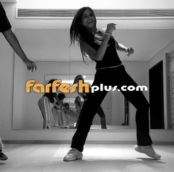 نيللي كريم تخطف الأنظار وتستعرض رشاقتها برقصها وتدريباتها الرياضية صورة رقم 1