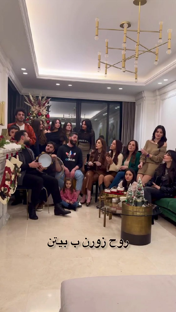 بعد (ليلة عيد)، عائلة (نعمة) الفنية في اغنية جديدة بمناسبة عيد الميلاد المجيد.. صورة رقم 5