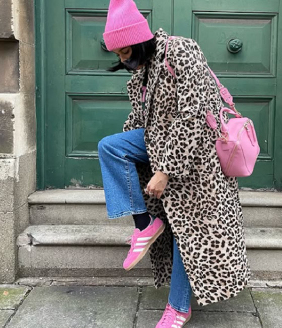 صورة رقم 1 - التايجر والجلد رجعوا موضة.. أبرز اتجاهات الجواكيت والمعاطف لشتاء 2025 صورة رقم 1 - التايجر والجلد رجعوا موضة.. أبرز اتجاهات الجواكيت والمعاطف لشتاء 2025