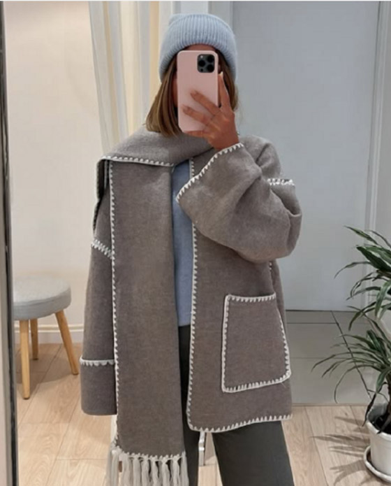 صورة رقم 2 - التايجر والجلد رجعوا موضة.. أبرز اتجاهات الجواكيت والمعاطف لشتاء 2025 صورة رقم 2 - التايجر والجلد رجعوا موضة.. أبرز اتجاهات الجواكيت والمعاطف لشتاء 2025