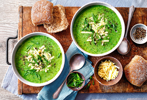 إليكم وصفة حساء البروكلي وجبن الشيدر.. مذاق غني وسلس صورة رقم 1 إليكم وصفة حساء البروكلي وجبن الشيدر.. مذاق غني وسلس صورة رقم 1