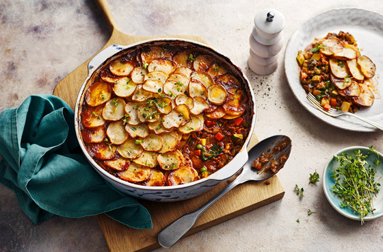 إليكم طريقة تحضير قدر لحم البقر والخضروات.. لعشاق البرد صورة رقم 2 إليكم طريقة تحضير قدر لحم البقر والخضروات.. لعشاق البرد صورة رقم 2