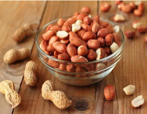 احتفل بصحة.. فوائد الفول السودانى سناك احتفالات رأس السنة 2025 صورة رقم 4