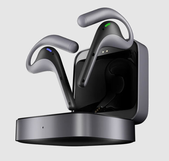 صورة رقم 2 - فيديو وصور: سماعات أذن جديدة توفر ترجمة فورية للمكالمات صورة رقم 2 - فيديو وصور: سماعات أذن جديدة توفر ترجمة فورية للمكالمات