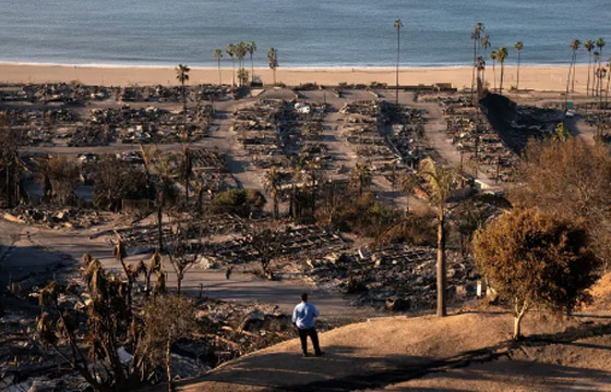 صور صادمة ولا بالخيال! منازل نجوم ومشاهير لوس أنجلوس احترقت وتحولت لرماد! صورة رقم 5