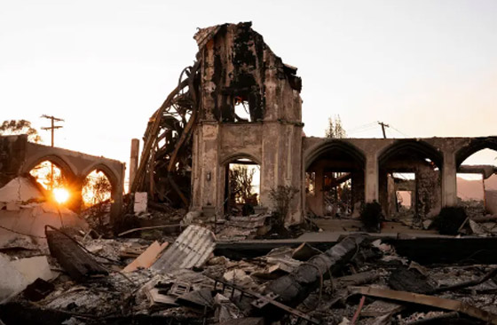 صور صادمة ولا بالخيال! منازل نجوم ومشاهير لوس أنجلوس احترقت وتحولت لرماد! صورة رقم 7