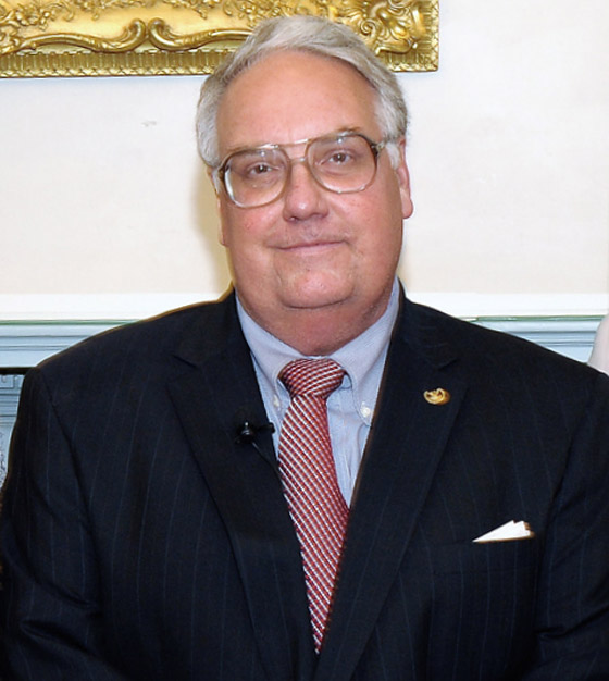 الملياردير الأمريكي وارن بافيت يعد ابنه لوظيفة العمر! صورة رقم 10 الملياردير الأمريكي وارن بافيت يعد ابنه لوظيفة العمر! صورة رقم 10