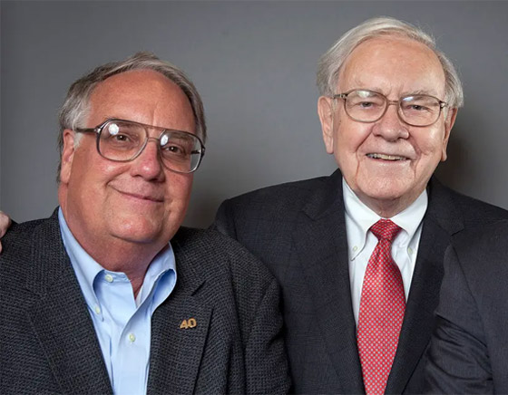 الملياردير الأمريكي وارن بافيت يعد ابنه لوظيفة العمر! صورة رقم 3 الملياردير الأمريكي وارن بافيت يعد ابنه لوظيفة العمر! صورة رقم 3