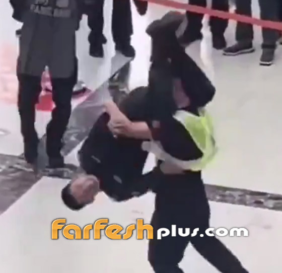 شرطي صيني يُلقي القبض على مجرم بضربة قاضية مدهشة.. فيديو صورة رقم 4