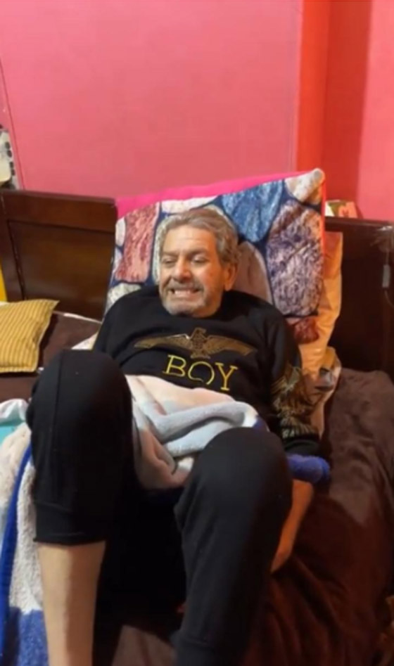 فنان مصري يتوسل للمشاركة في عمل: صحته متدهورة وباع اثاث بيته ومعرّض للطرد! صورة رقم 2