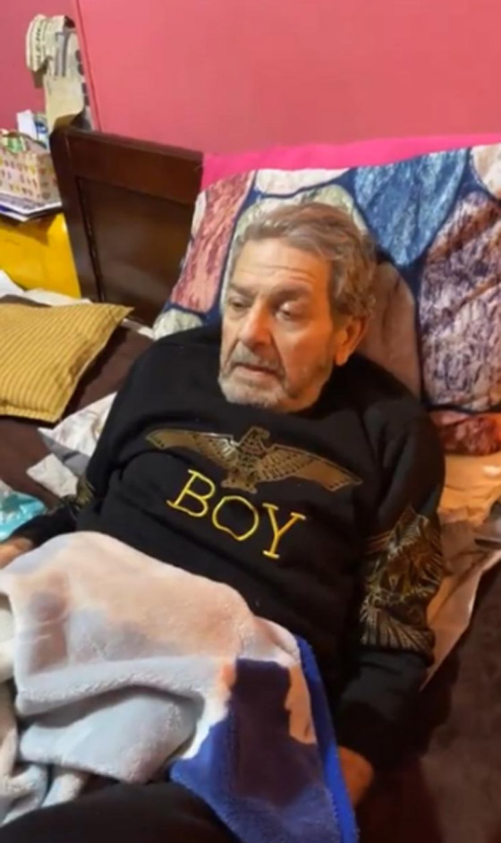 فنان مصري يتوسل للمشاركة في عمل: صحته متدهورة وباع اثاث بيته ومعرّض للطرد! صورة رقم 4