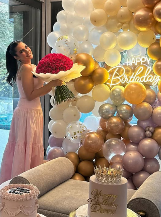 درة تحتفل بعيد ميلادها الـ 45 بإطلالة مميزة وزوجها يشاركها اللحظات الرومانسية صورة رقم 2