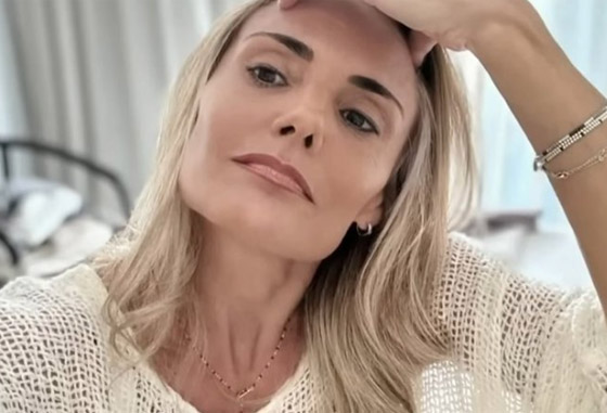 ‏احذروا الذكاء الاصطناعي! محتال يوهم سيدة فرنسية أنه براد بيت ويسرق منها 830 ألف يورو! صورة رقم 1