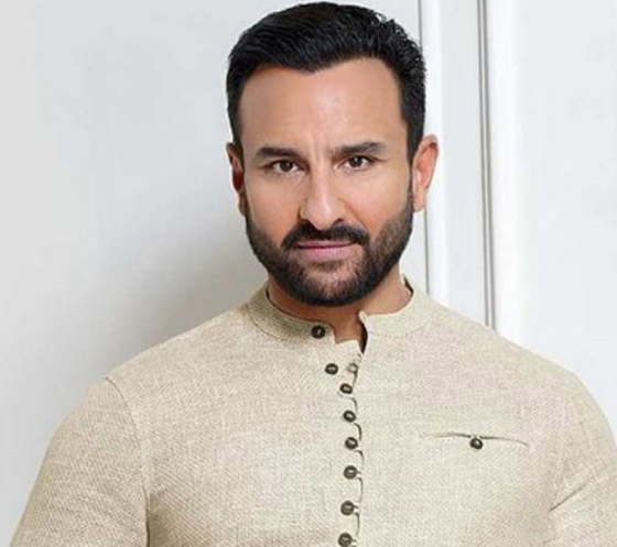 متسلل يقتحم منزل نجم بوليوود سيف علي خان ويطعنه بالسكين 6 طعنات! كاميرا صورته.. صورة رقم 5