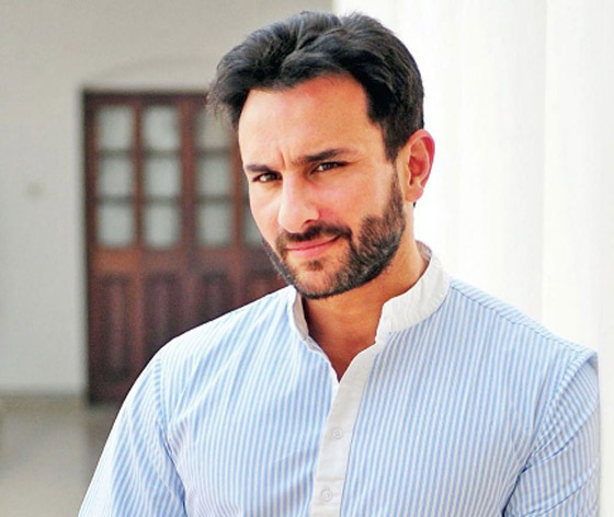 متسلل يقتحم منزل نجم بوليوود سيف علي خان ويطعنه بالسكين 6 طعنات! كاميرا صورته.. صورة رقم 6