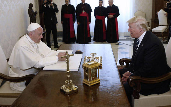 بابا الفاتيكان ينتقد خطط الرئيس ترامب لطرد المهاجرين: ستكون عارا! صورة رقم 4 بابا الفاتيكان ينتقد خطط الرئيس ترامب لطرد المهاجرين: ستكون عارا! صورة رقم 4