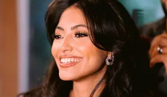 فرد أمن يهدد ممثلة مصرية شابة محاولا الزواج منها رغما عنها! صورة رقم 1