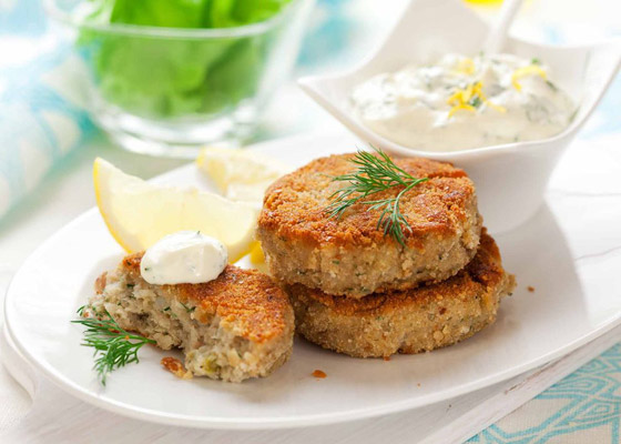 إليكم وصفة كعكات السمك بالشوفان اللذيذة بأسهل طريقة صورة رقم 7 إليكم وصفة كعكات السمك بالشوفان اللذيذة بأسهل طريقة صورة رقم 7