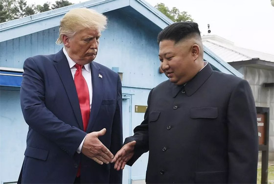 ترامب يُعلن عزمه التواصل مع زعيم كوريا الشمالية ويصفه بصفات عظيمة صورة رقم 4