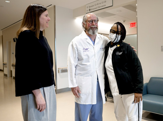 بعد 61 يوما.. أمريكية تعيش بكلية خنزير تسجل إنجازا طبيا كبيرا صورة رقم 5