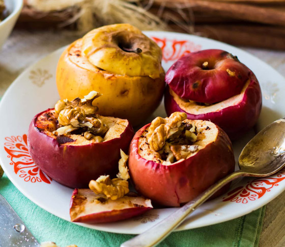 طريقة تحضير التفاح المخبوز بالقرفة للرجيم.. حلوى خفيفة وصحية صورة رقم 3