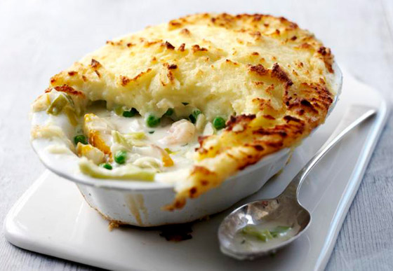 إليكم طريقة تحضير فطيرة السمك الكريمية.. ألذ وأسهل وصفة صورة رقم 4