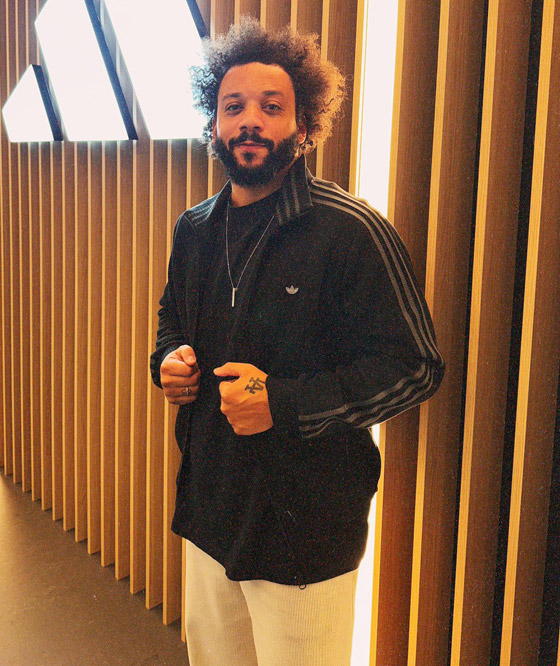 النجم البرازيلي مارسيلو يعلن اعتزال كرة القدم.. فيديو صورة رقم 3