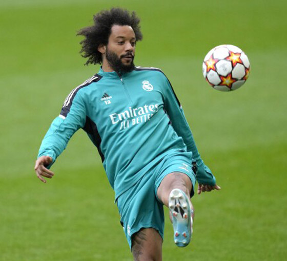 النجم البرازيلي مارسيلو يعلن اعتزال كرة القدم.. فيديو صورة رقم 7