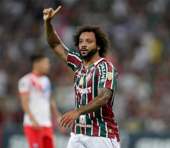 النجم البرازيلي مارسيلو يعلن اعتزال كرة القدم.. فيديو صورة رقم 11