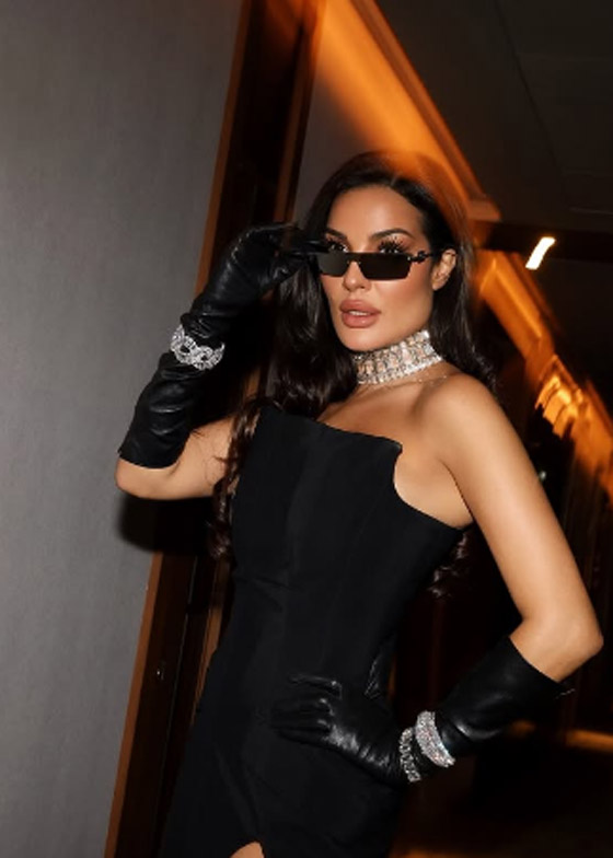 عيد ميلاد نادين نسيب نجيم: ممنوع دخول الرجال ومسلسل صالون زهرة يزيّن الكعكة!  صورة رقم 1