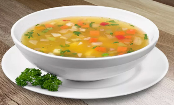 3 فوائد أقل شهرة لتناول المرق الدافئ في الشتاء صورة رقم 1