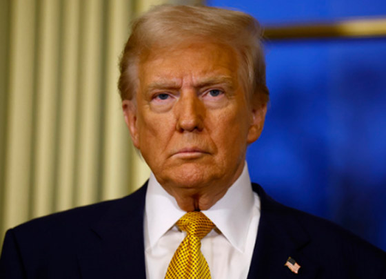 ترامب يقيل مجلس أمناء 