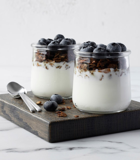 «الشوفان مع الشوكولاتة والتوت».. طبق الطاقة والإشراقة صورة رقم 1