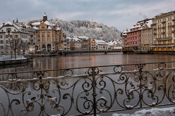 تجربة شتوية مثيرة ومغامرة ساحرة بين الجبال في قلب سويسرا صورة رقم 7