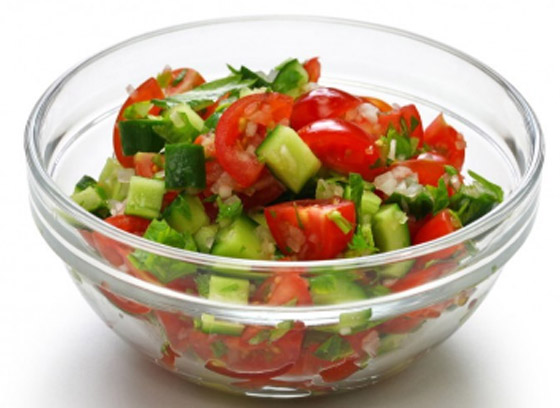 مكونات طبق السلطة الصحي.. إضافات بلاش منها صورة رقم 1