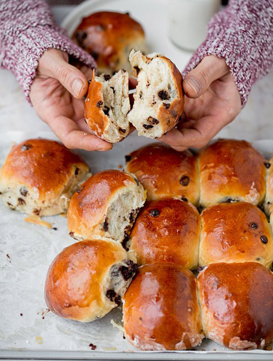 إليكم طريقة تحضير خبز بحبيبات الشوكولاتة.. مميز وطيب صورة رقم 6